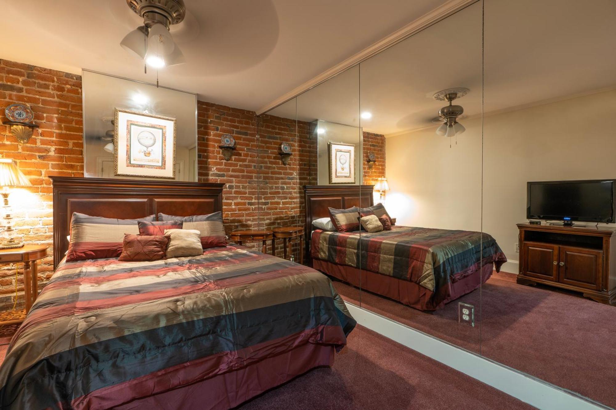 Quarter House Suites New Orleans Bagian luar foto