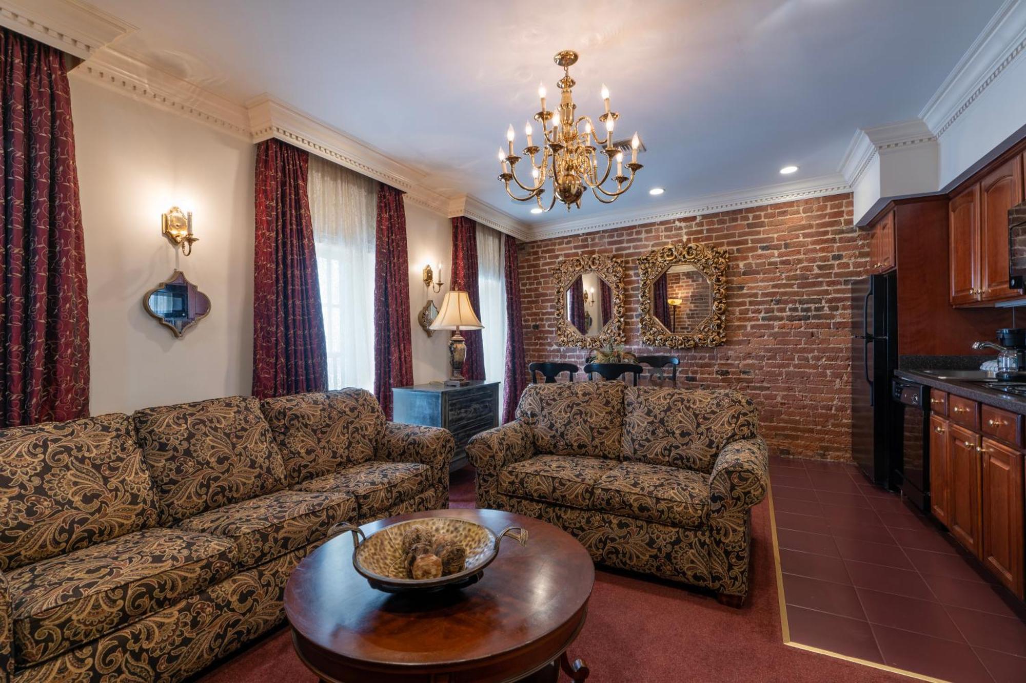 Quarter House Suites New Orleans Bagian luar foto