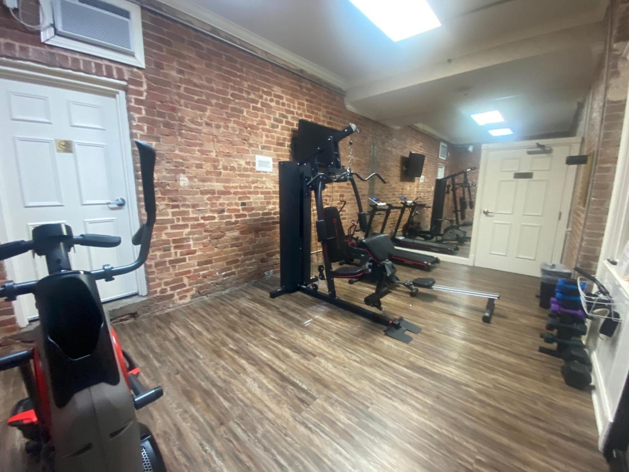 Quarter House Suites New Orleans Bagian luar foto