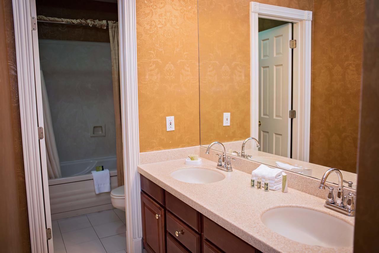 Quarter House Suites New Orleans Bagian luar foto