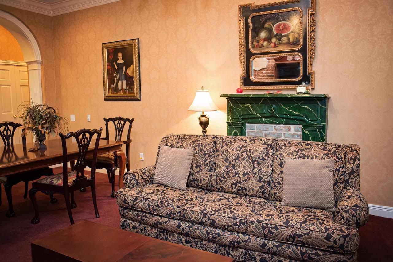 Quarter House Suites New Orleans Bagian luar foto