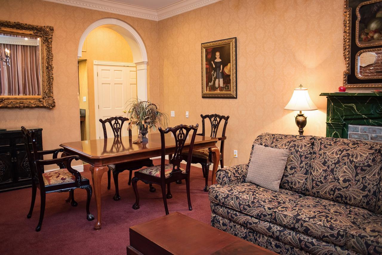 Quarter House Suites New Orleans Bagian luar foto