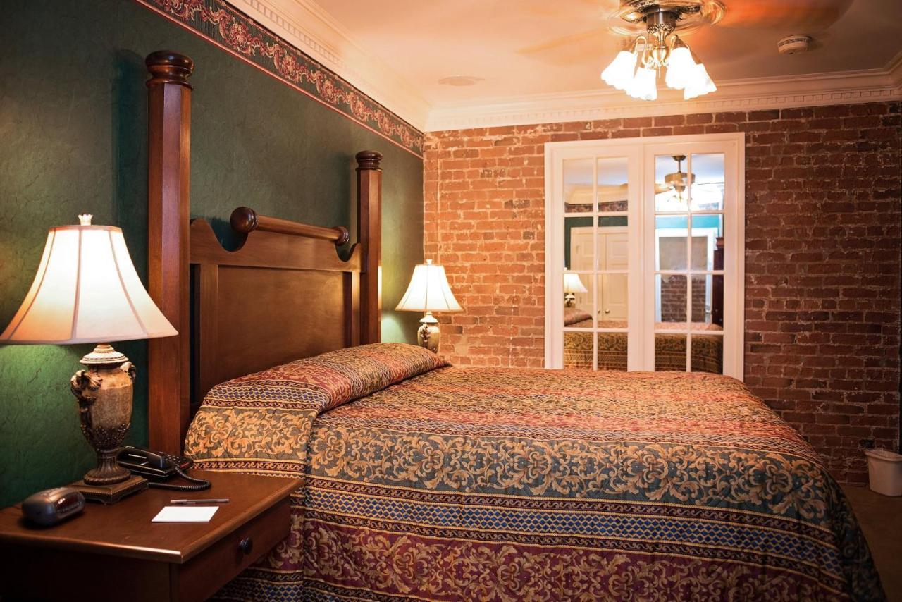 Quarter House Suites New Orleans Bagian luar foto