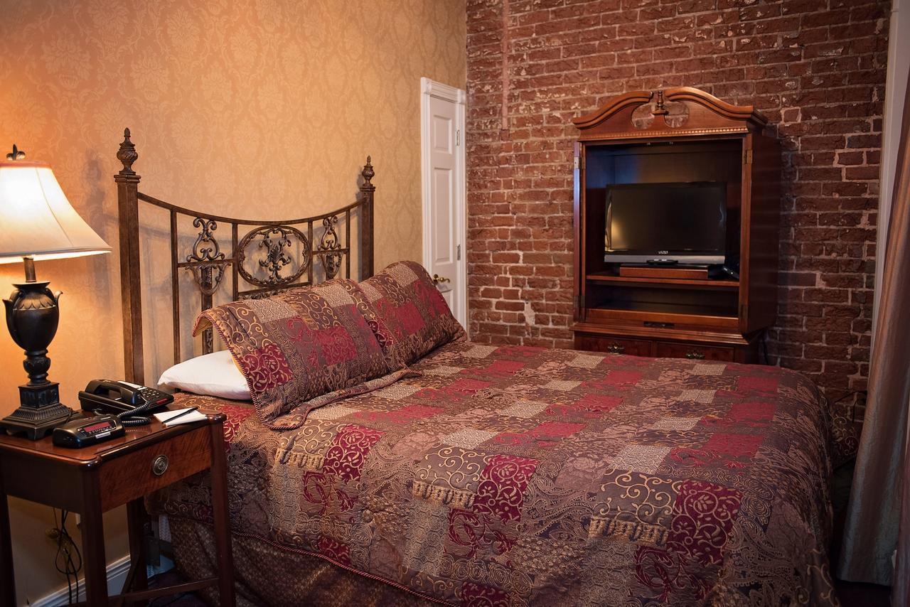 Quarter House Suites New Orleans Bagian luar foto